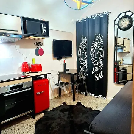 Elegant In The Historic Center * Sanremo