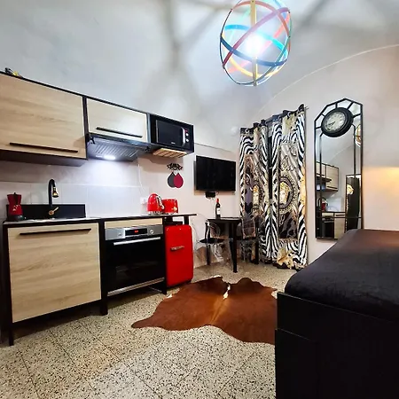 Elegant In The Historic Center Sanremo